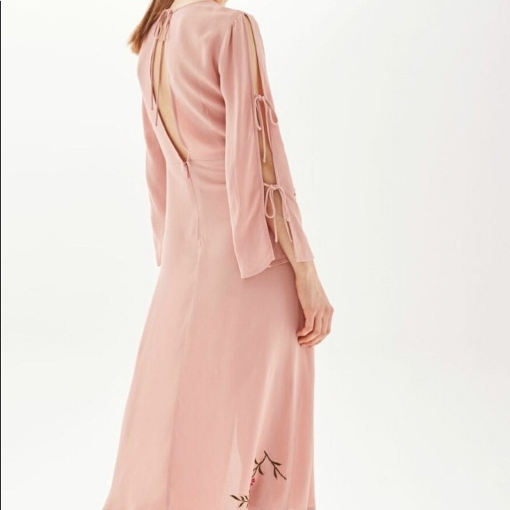 Topshop - Tokyo Embroidered midi dress - Picture 2 of 6